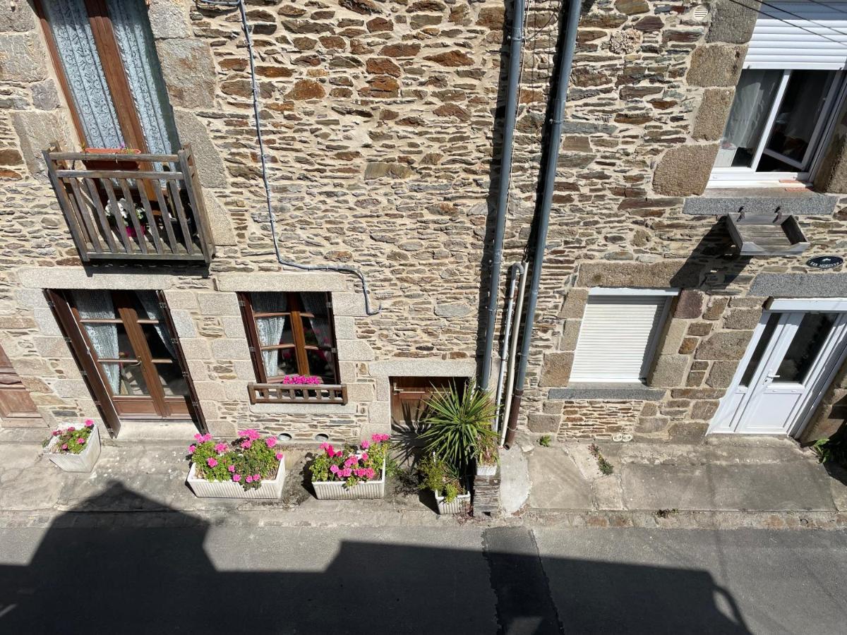 L'Arriere Cour Apartment Cancale Exterior photo